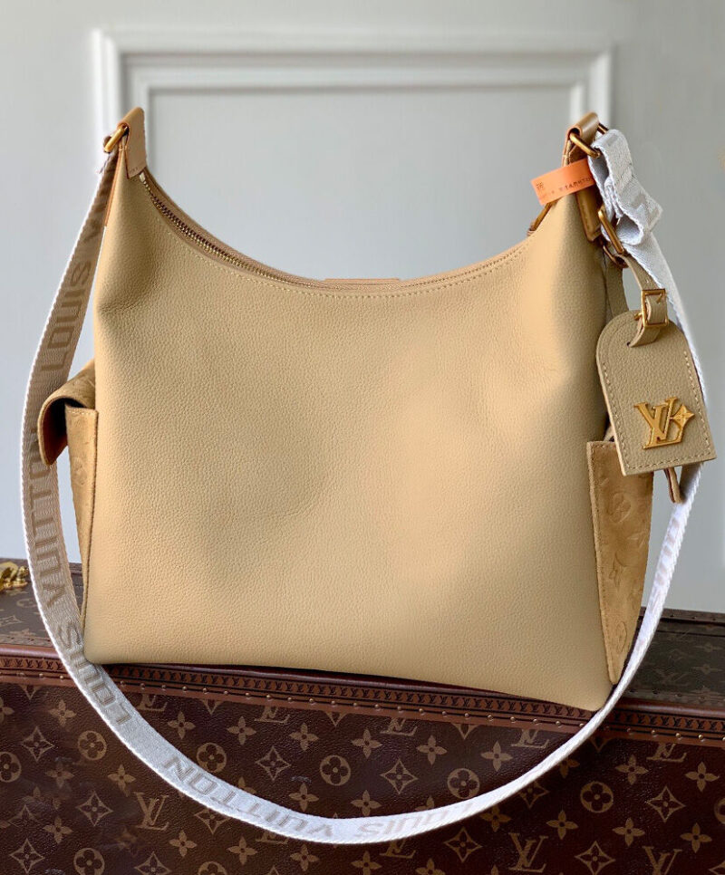 Louis Vuitton Hobo Cargo M12697 Khaki